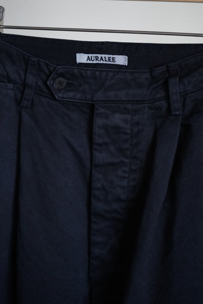 GARMENT-DYED FINX CHINO ONE-TUCK WIDE PANTS
