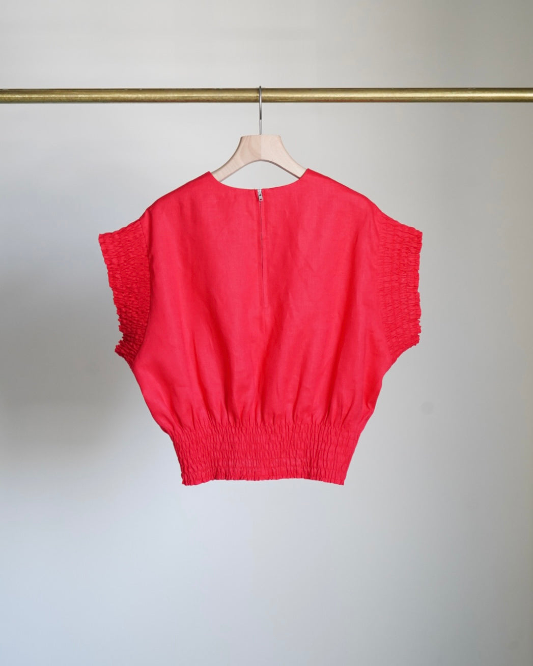 LINEN SHIRRED BLOUSE