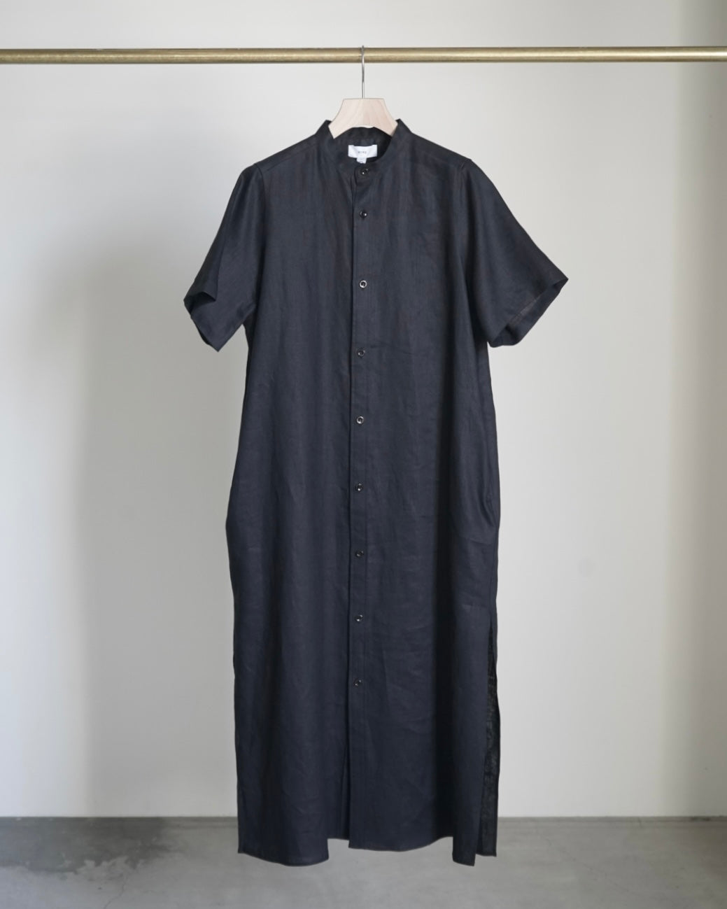 LINEN MAXI SHIRT DRESS