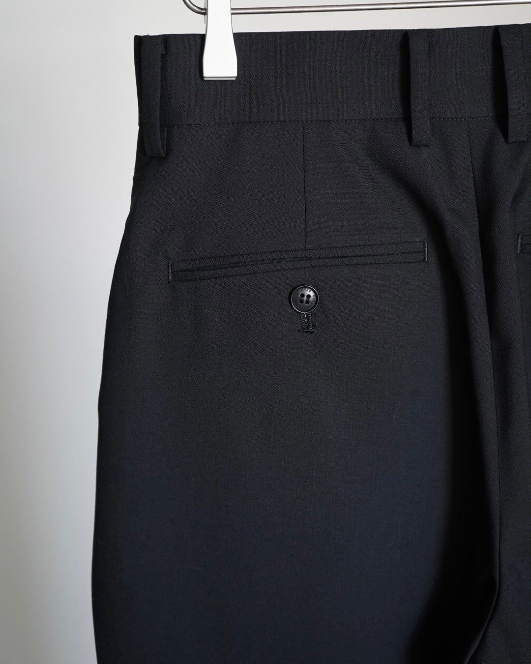 WOOL SIDE TUCK PANTS