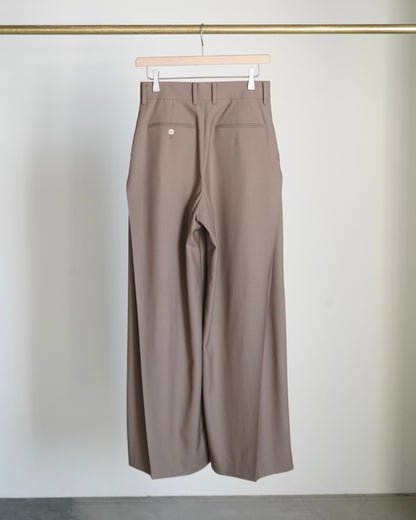 WOOL SIDE TUCK PANTS