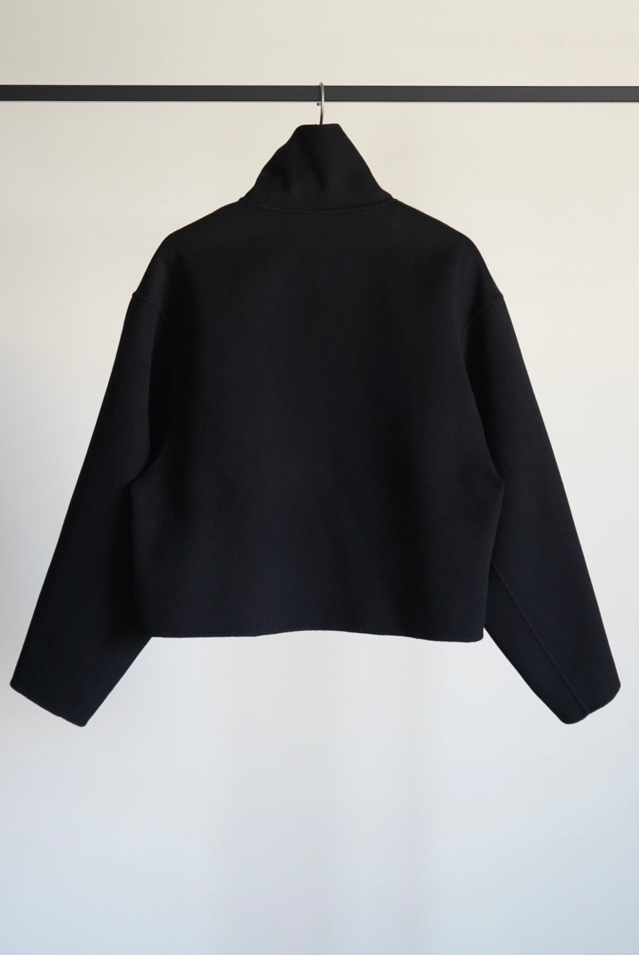LIGHT DOUBLE-FACED CROPPED TRENCH COAT