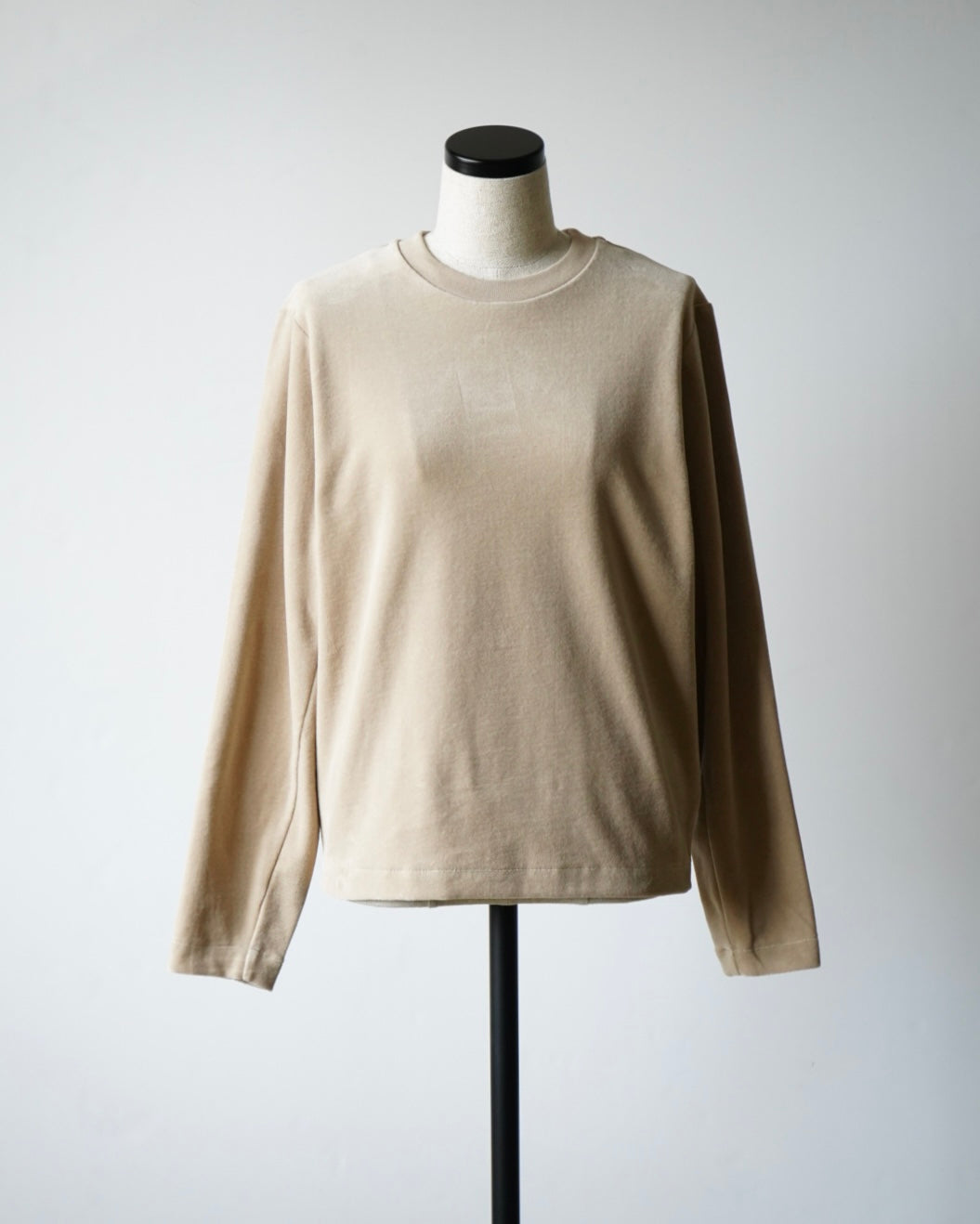 VELOUR CREW NECK TOP