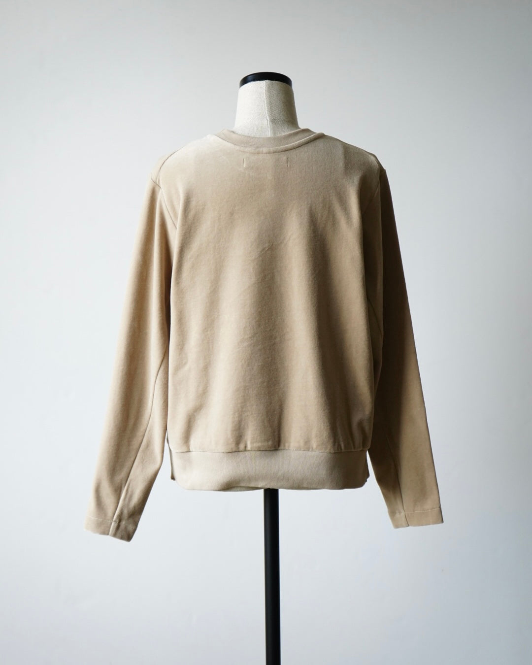 VELOUR CREW NECK TOP