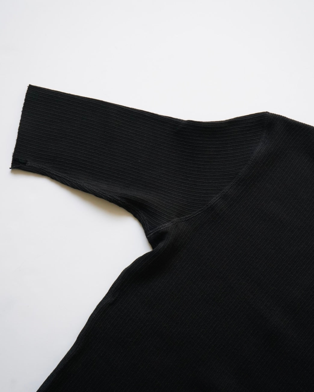 PIANO BORDER ASYMMETRY TEE