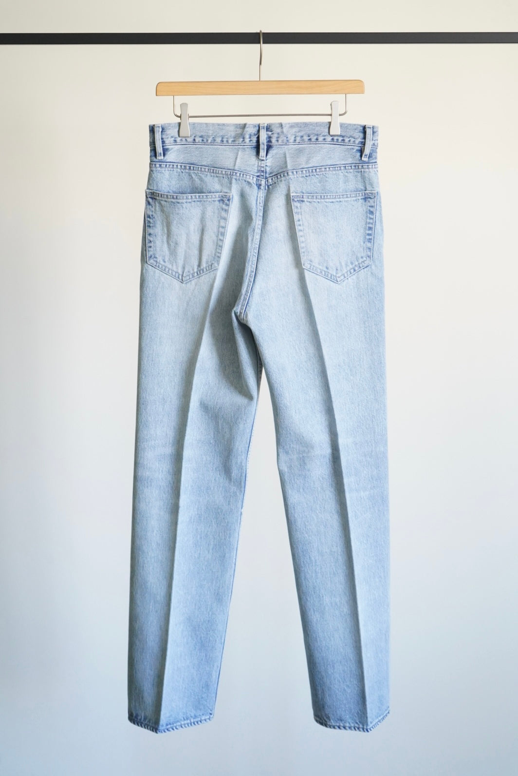 FADED HEAVY DENIM CENTER-PLEATED PANTS