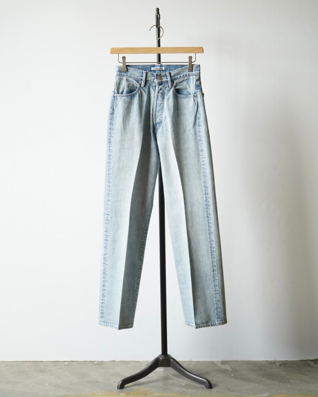 FADED HEAVY DENIM CENTER-PLEATED PANTS