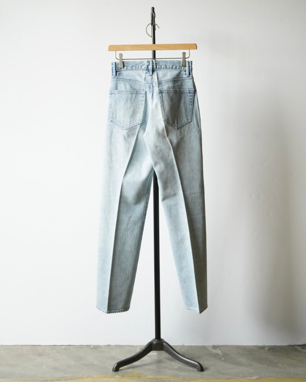 FADED HEAVY DENIM CENTER-PLEATED PANTS