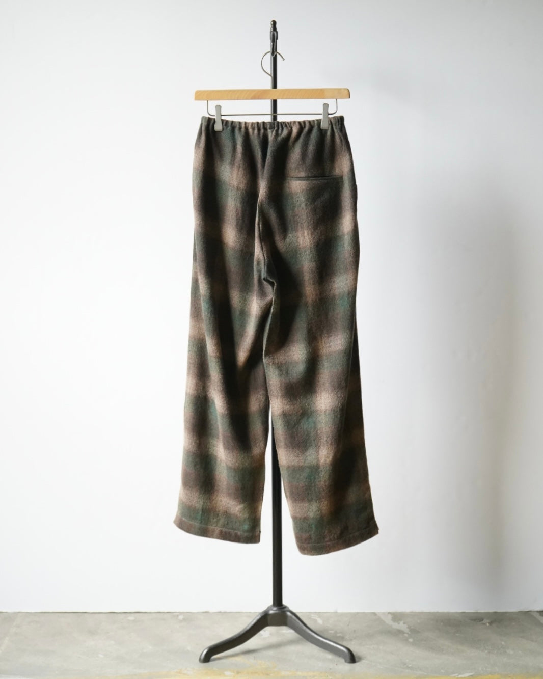 SLIP ON PANTS