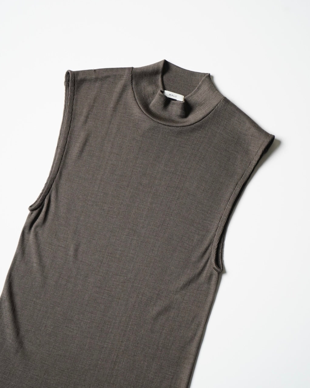 COCO Sleeveless Mock Neck