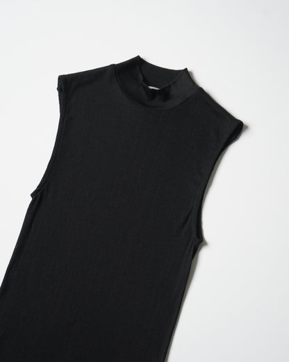 COCO Sleeveless Mock Neck