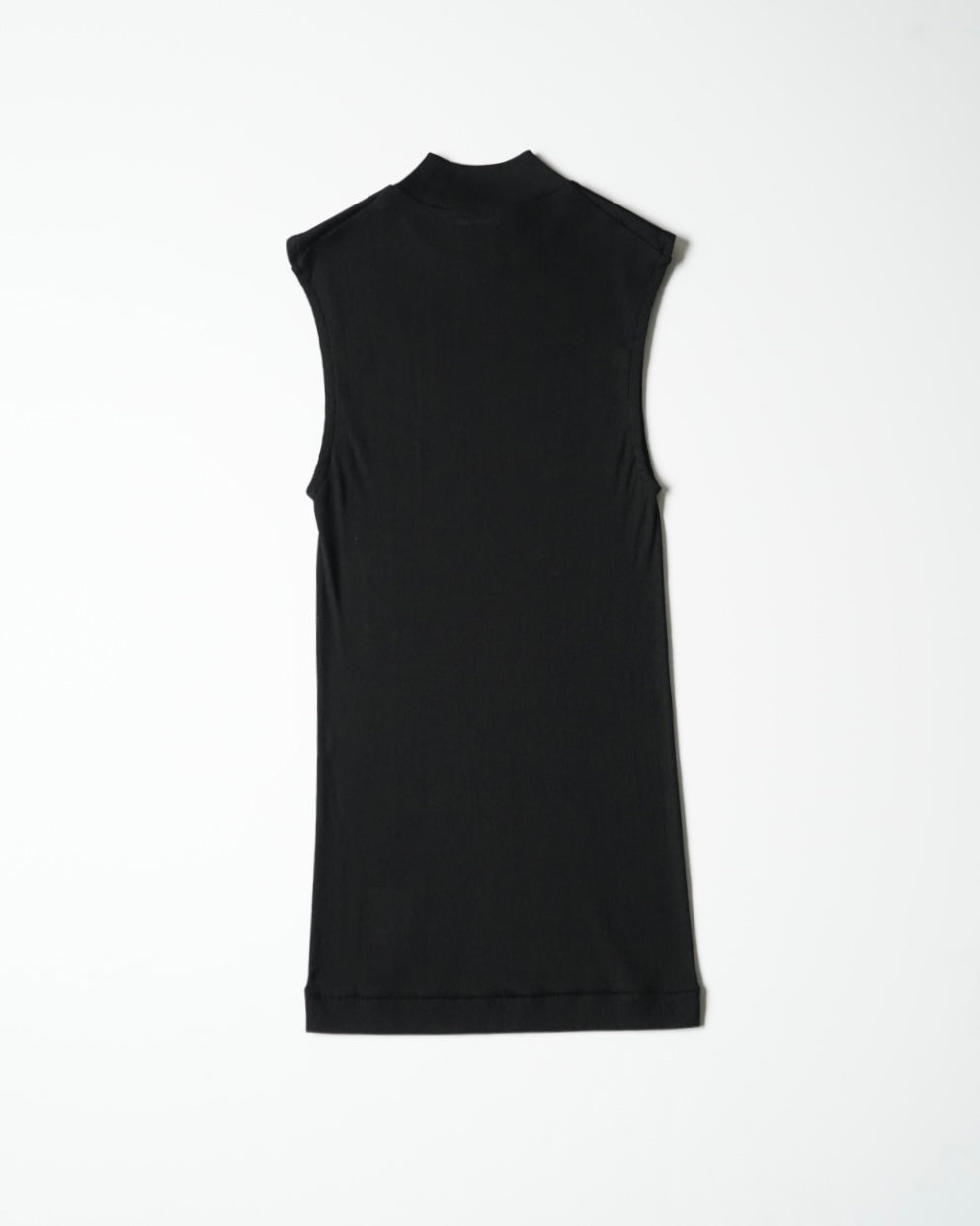 COCO Sleeveless Mock Neck