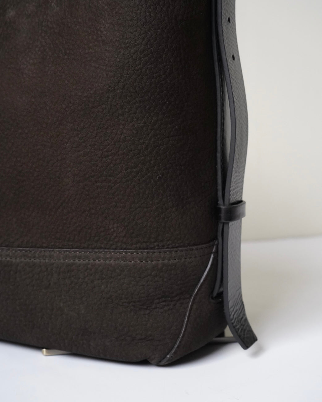 SMALL BELTED TOTE