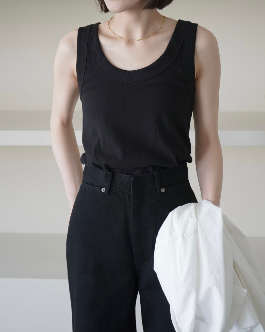 OMIT RIB TANK