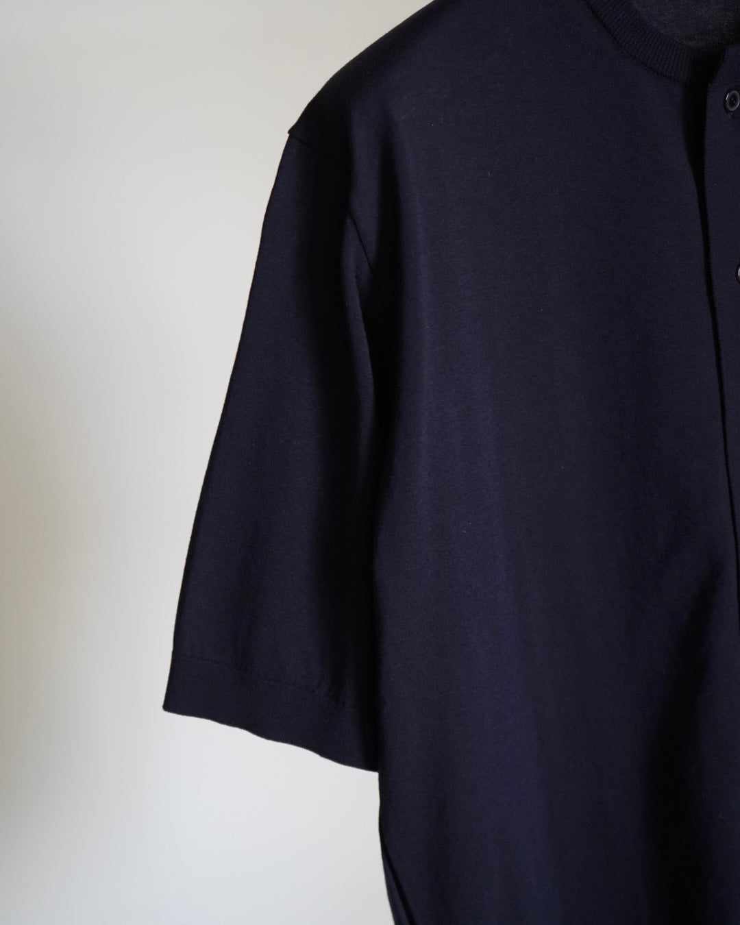 GIZA HIGH GAUGE KNIT HALF SLEEVED CARDIGAN