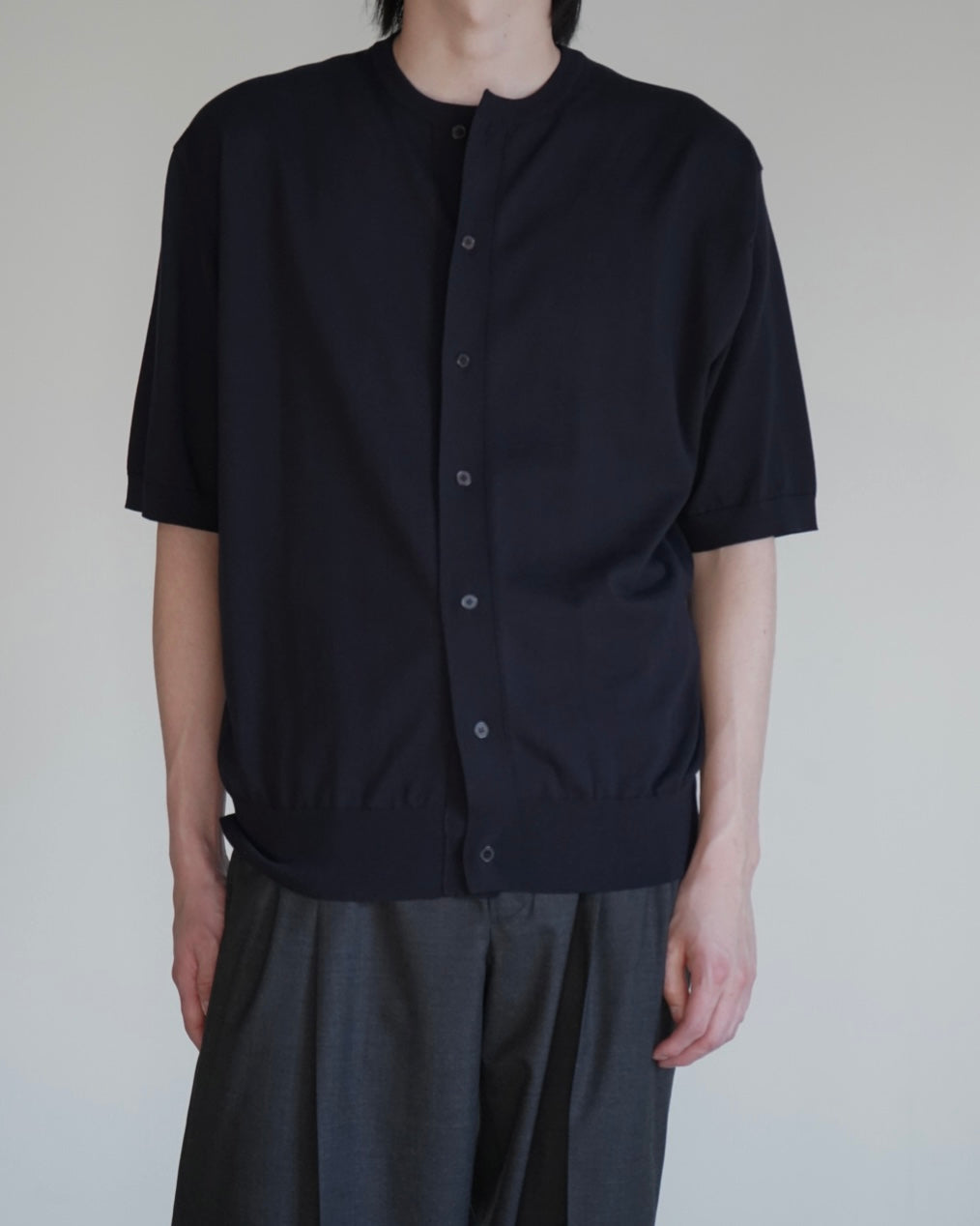 GIZA HIGH GAUGE KNIT HALF SLEEVED CARDIGAN