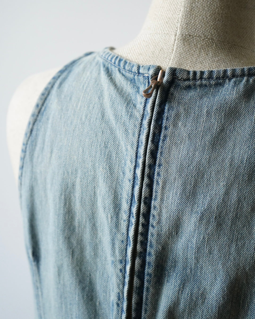 FADED SELVEDGE LIGHT DENIM DRESS