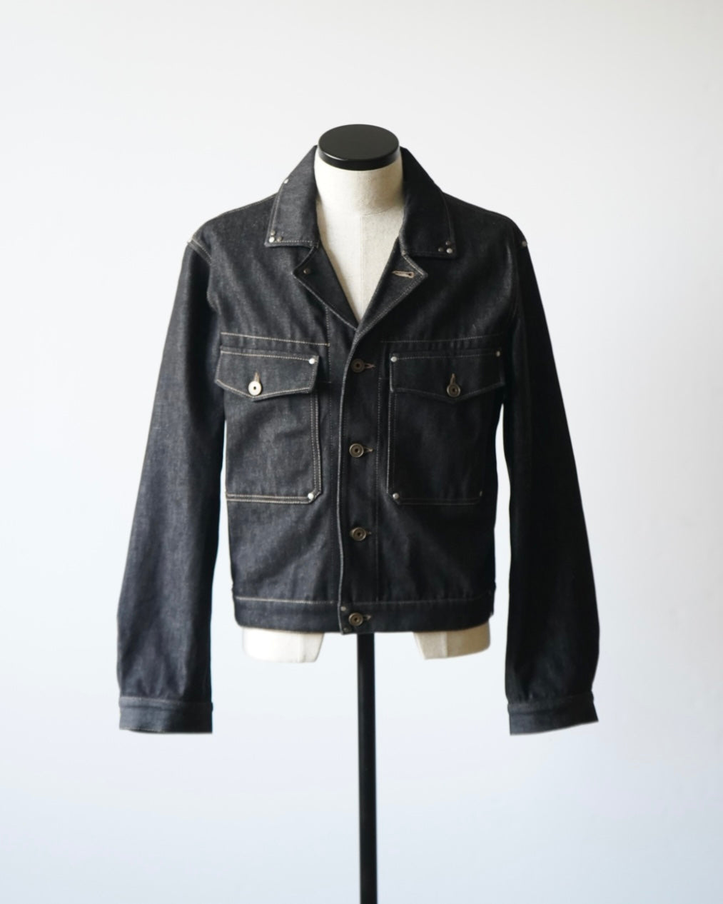TRUCKER JACKET WITH STUDS