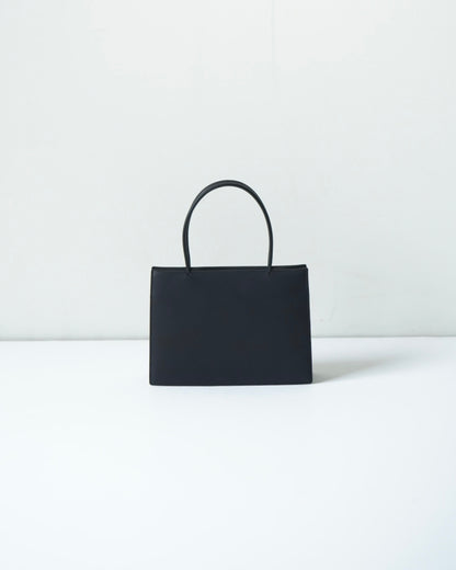 SQUARE-SHAPED TOTE BAG SHORT HANDLE : S