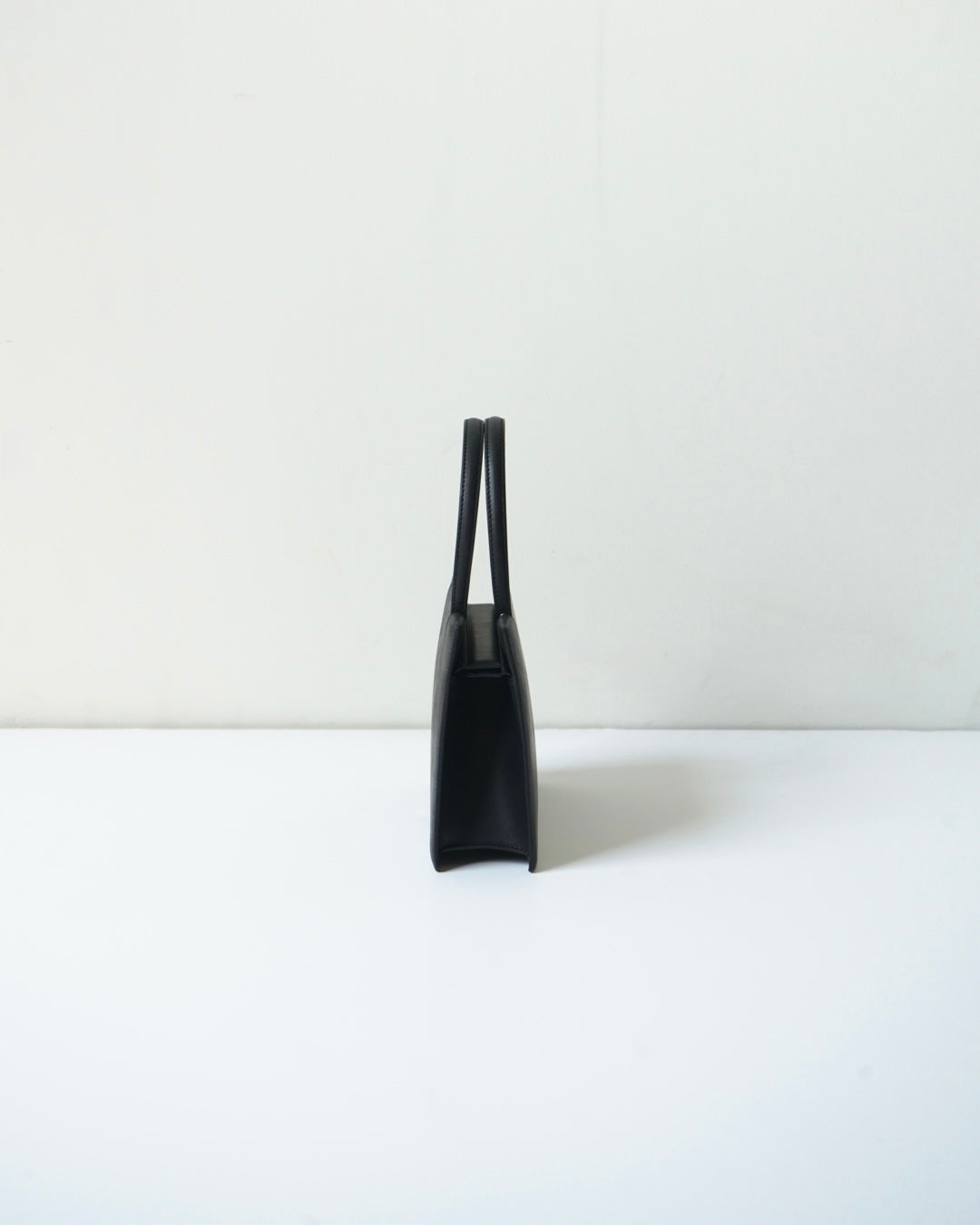 SQUARE-SHAPED TOTE BAG SHORT HANDLE : S