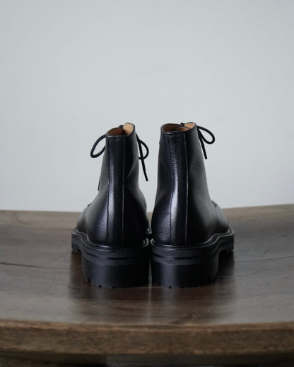 Lace-up Shoes in Grain leather