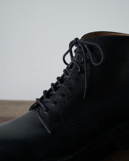 Lace-up Shoes in Grain leather