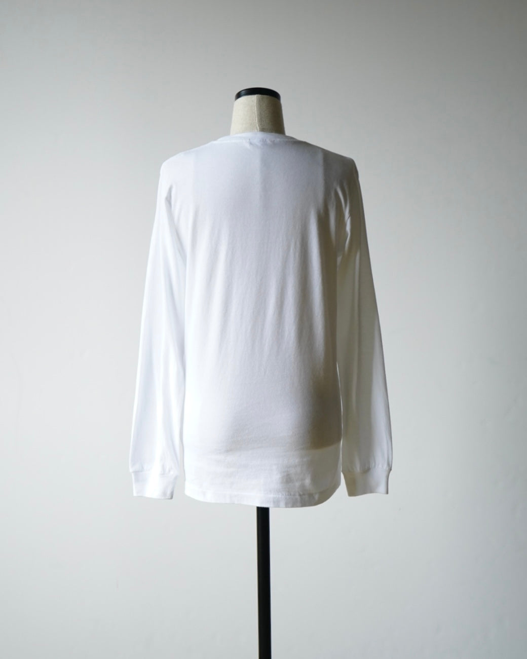 SEAMLESS L/S TEE