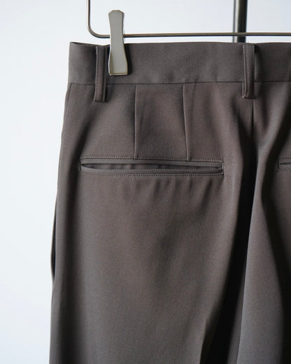 LIGHT WOOL MAX GABARDINE TWO-TUCK SLACKS