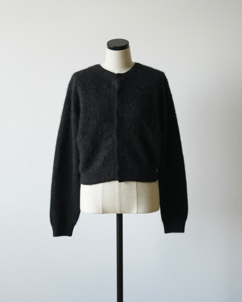 GARMENT-DYED BABY ALPACA FUR KNIT CREW-NECK CARDIGAN