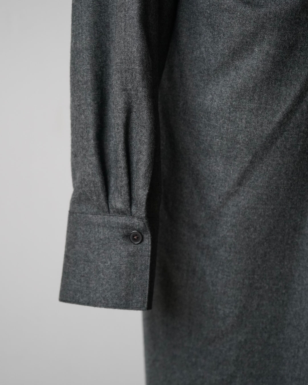 SUPER LIGHT WOOL SHIRT DRESS