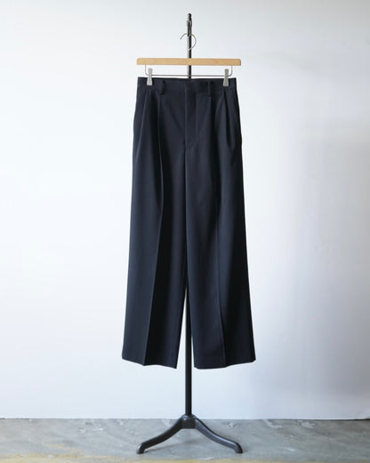LIGHT WOOL MAX GABARDINE TWO-TUCK SLACKS