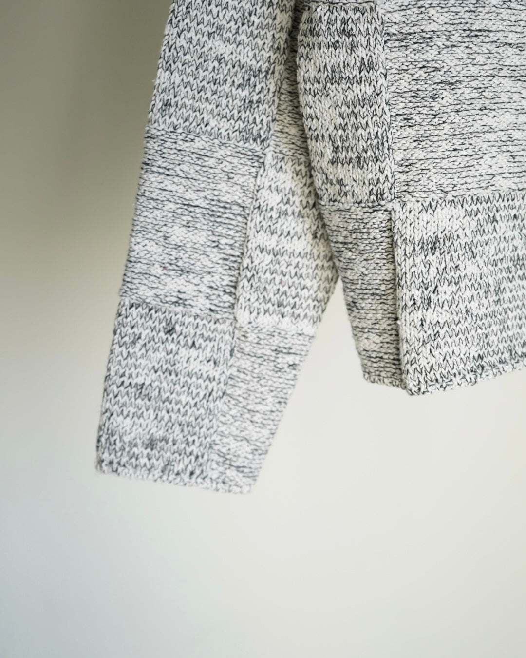 STRUCTURED COTTON LINEN PANEL KNIT BOAT NECK P/O