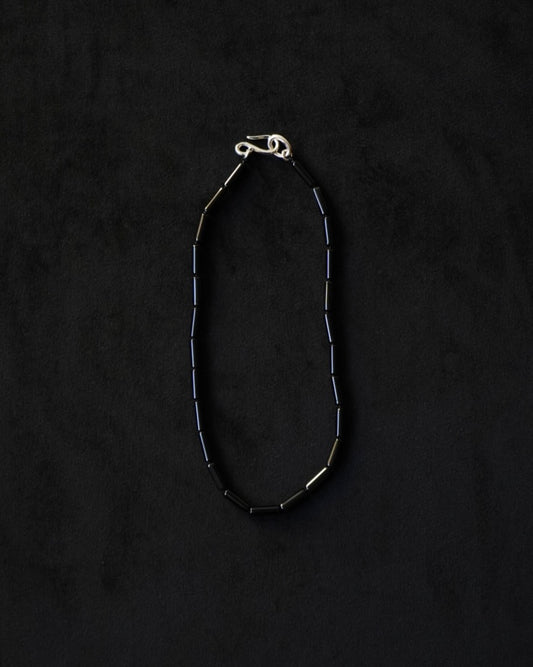 SMALL TUBE ONYX NECKLACE