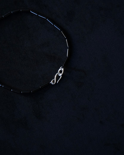 SMALL TUBE ONYX NECKLACE