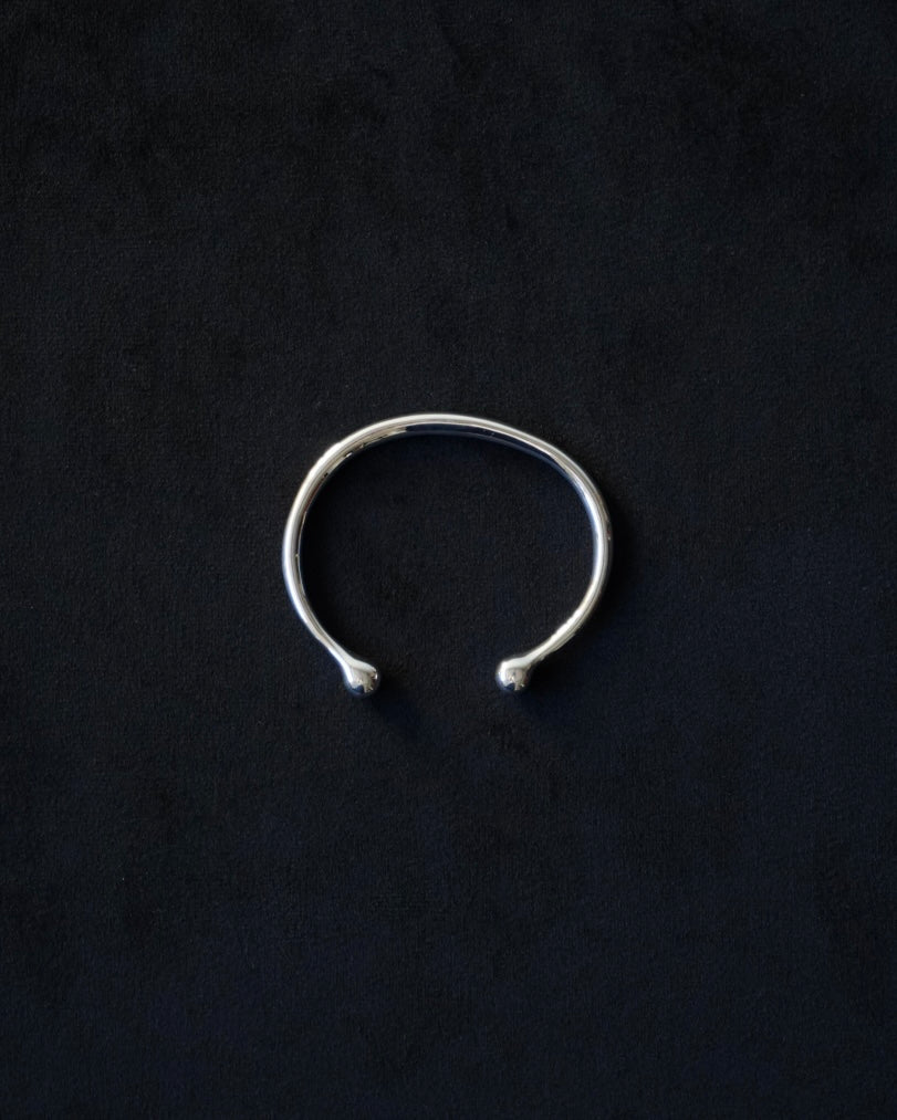 THIN FIBULA BANGLE