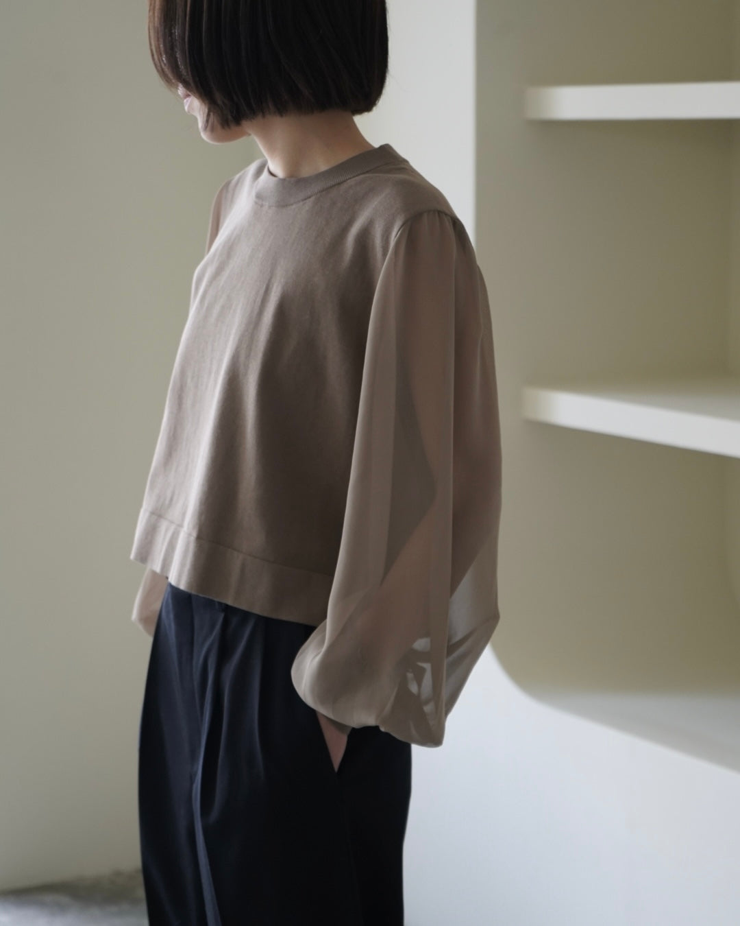 SHEER SLEEVES CREW NECK CROPPED KNIT