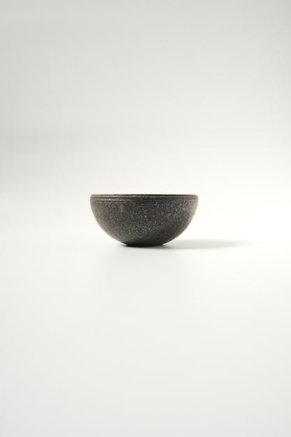 Round bowl | Black