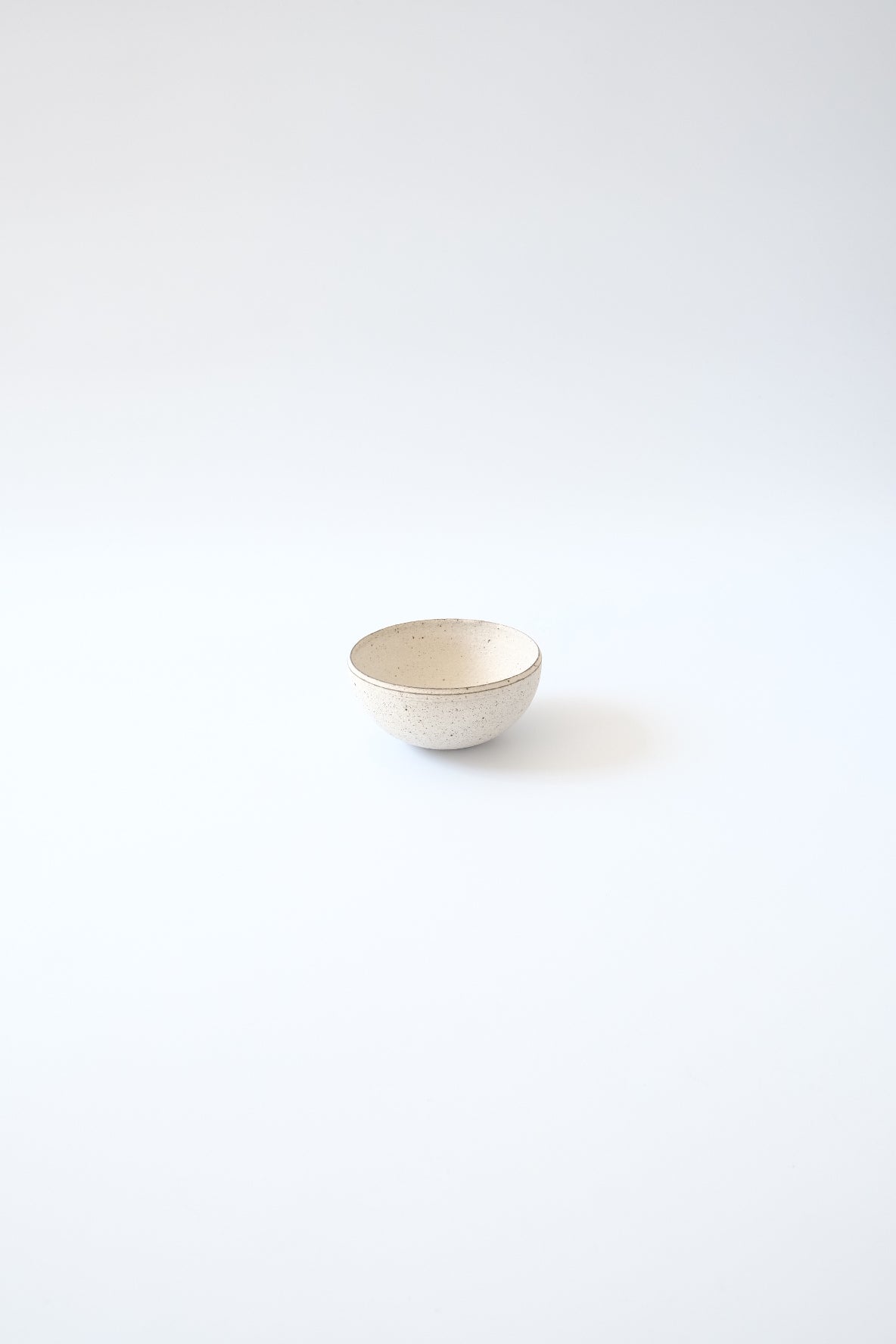 Round bowl | White