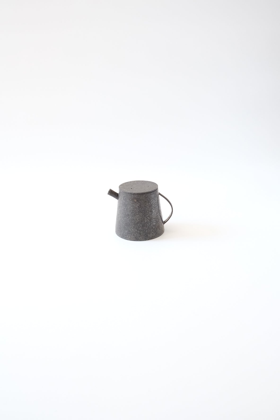 Tea pot (T) | Black