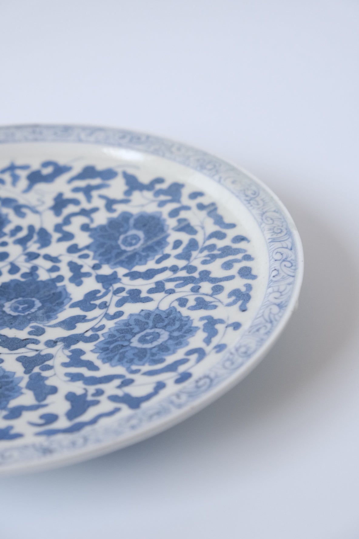 青花宝相華文7寸リム皿