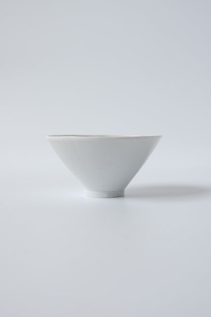 白磁草花型打小鉢