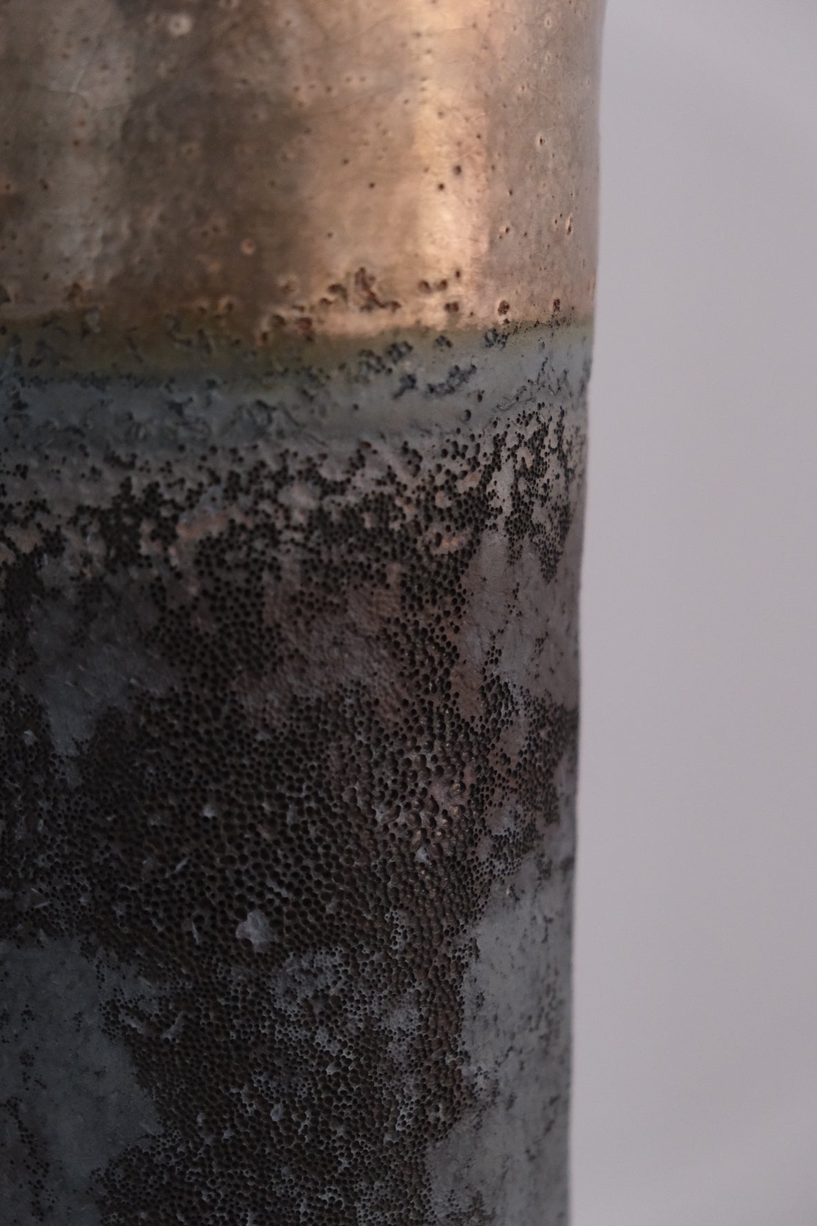 炭化銀彩花入 (花入)