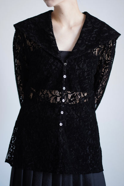 FLOCKED LACE SAILOR COLLAR BLOUSE