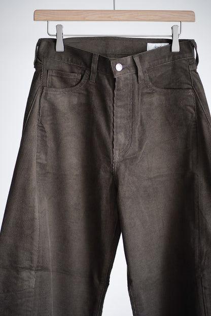 CORDUROY BARREL LEG JEANS