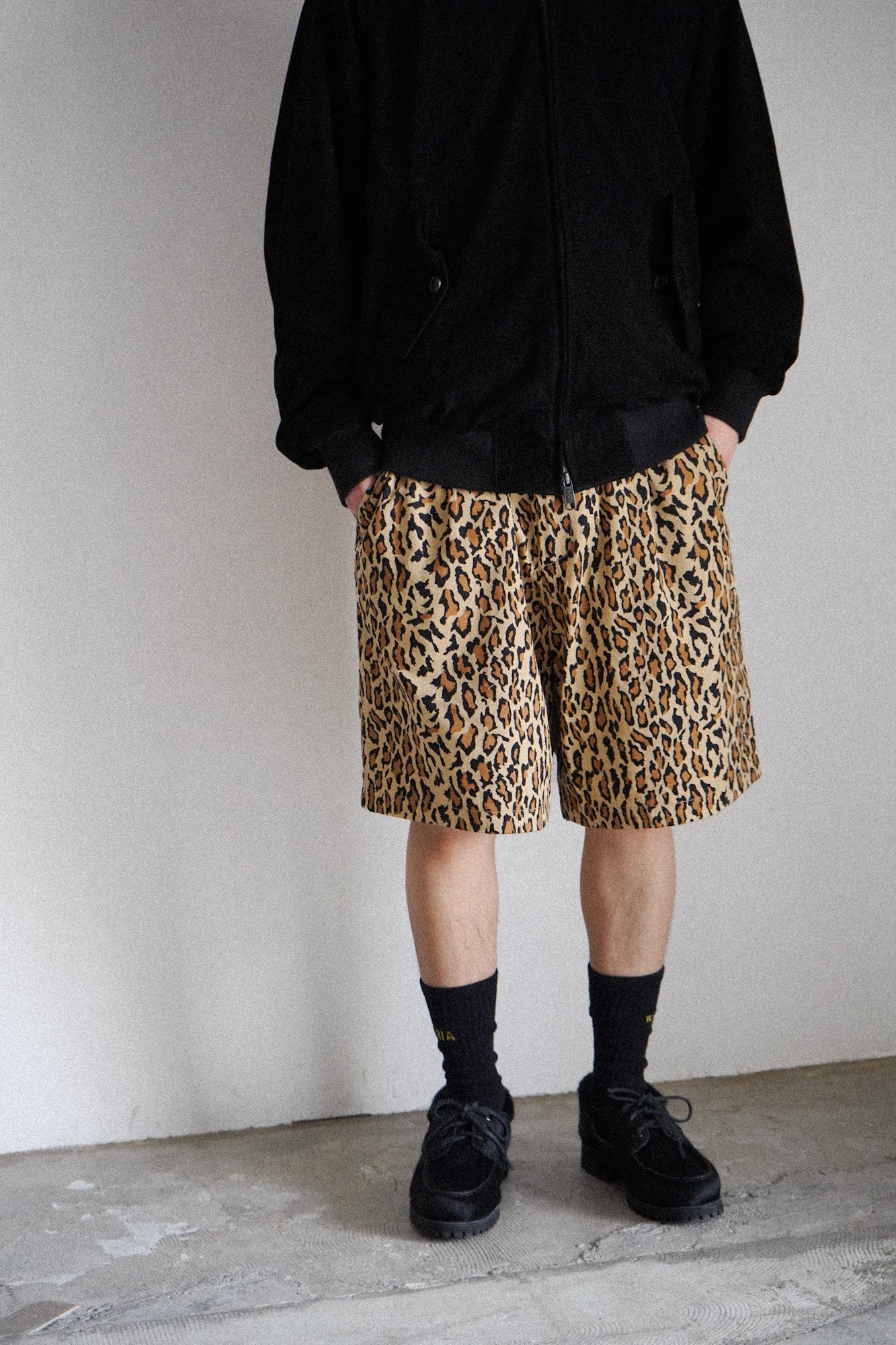 DICKIES / LEOPARD PLEATED SHORT TROUSERS