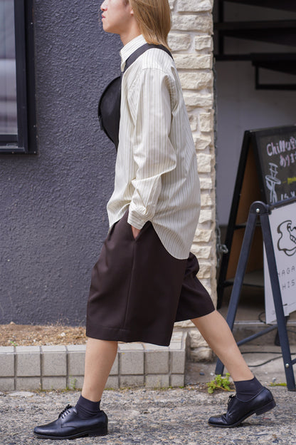 WIDE EASY SHORT TROUSERS