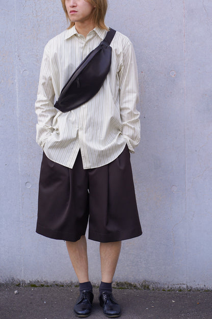 WIDE EASY SHORT TROUSERS