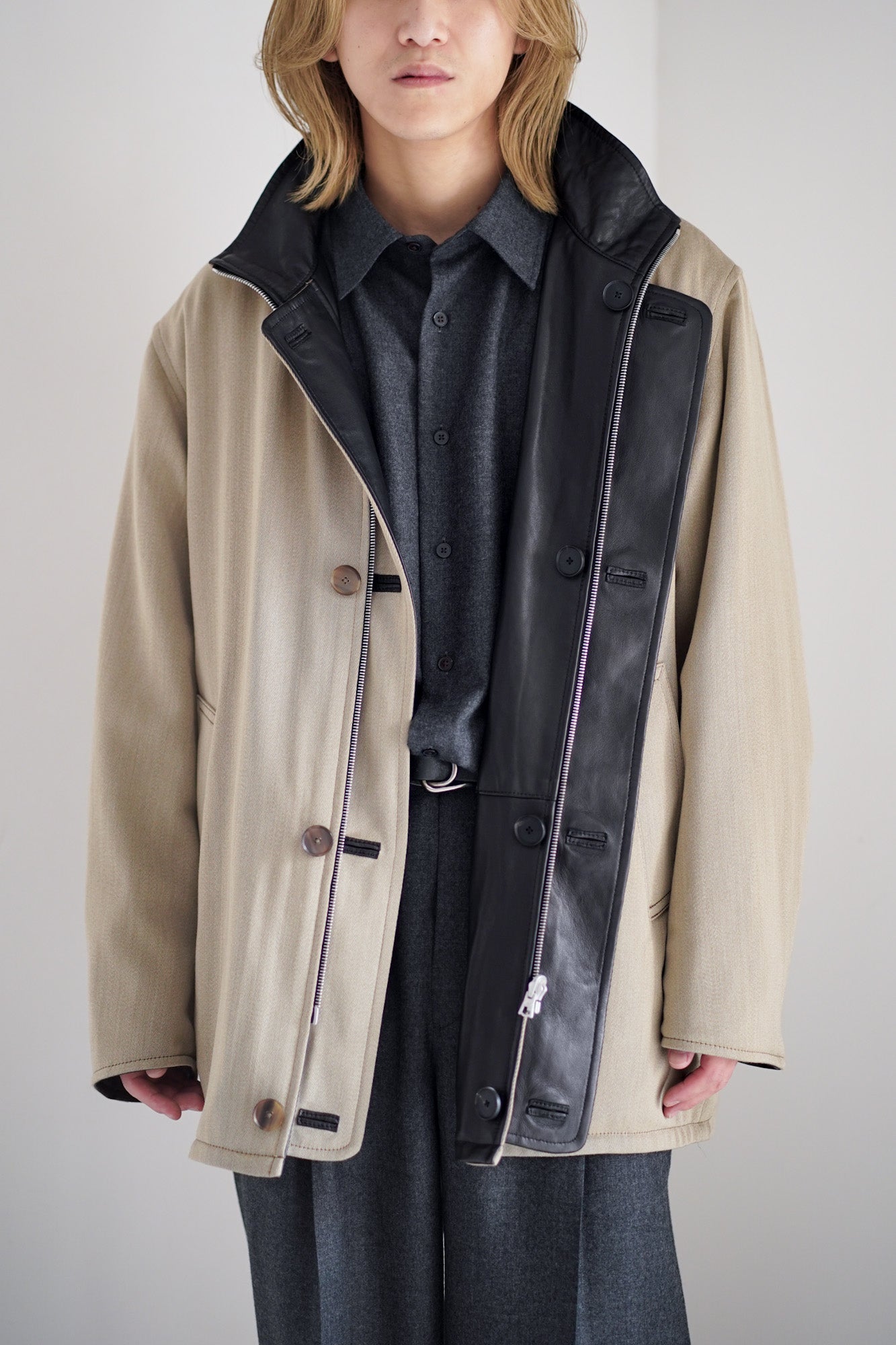 REVERSIBLE WOOL TWISTED TWILL / SHEEP LEATHER HALF COAT