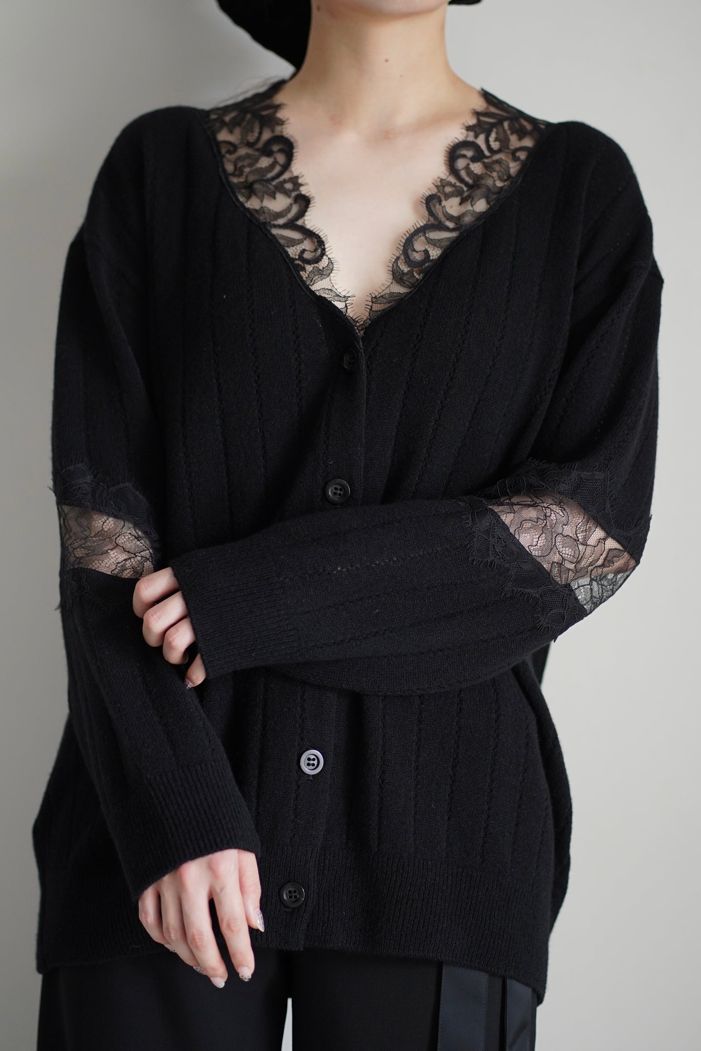 OVERSIZED HAIRY LACE PANELED KNIT CARDIGAN