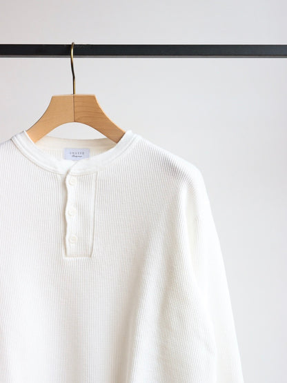 US2536 / LONG SLEEVE HENRY NECK WAFFLE T-SHIRT